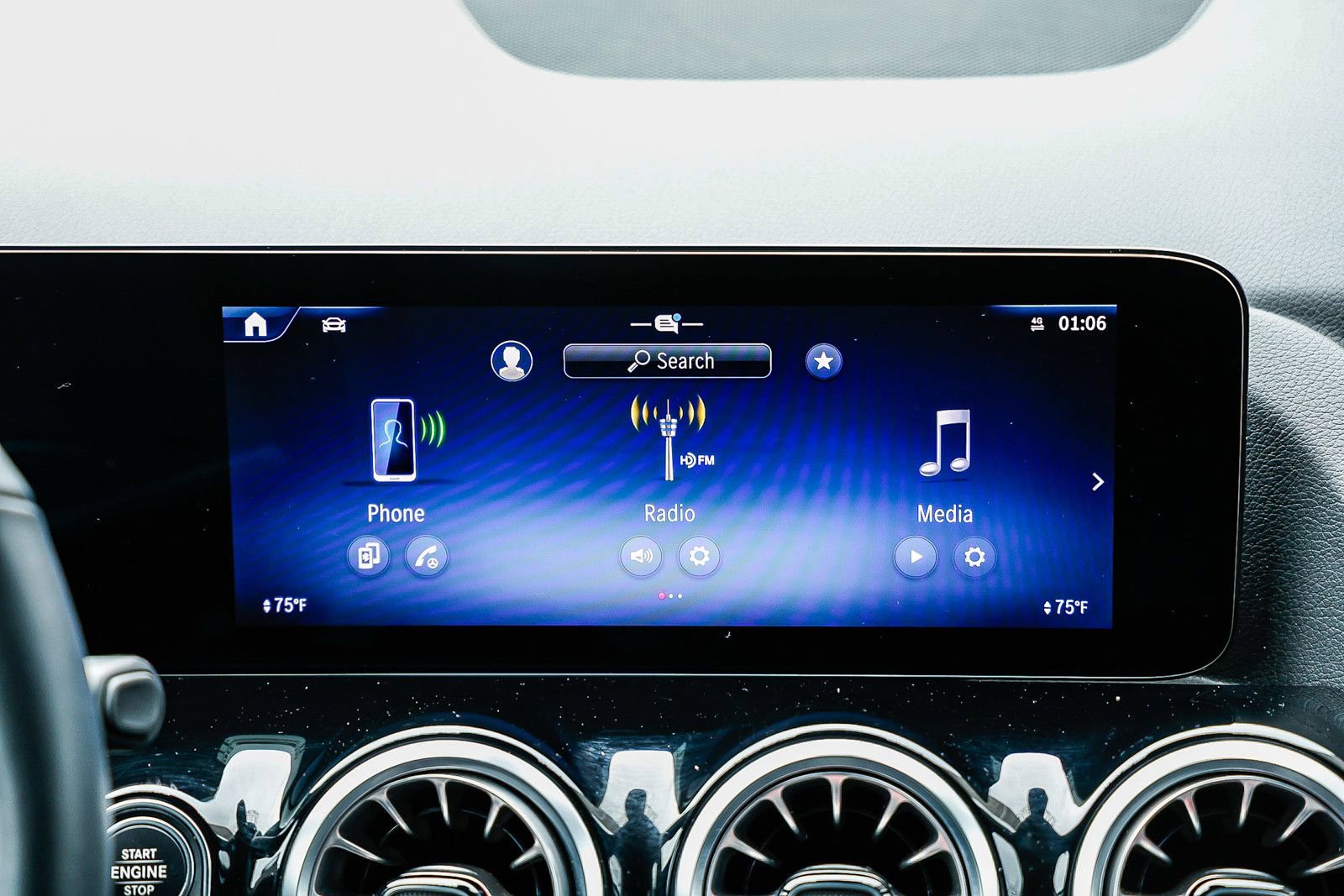 Used 2025 Mercedes-Benz GLA 250 4MATIC image 12