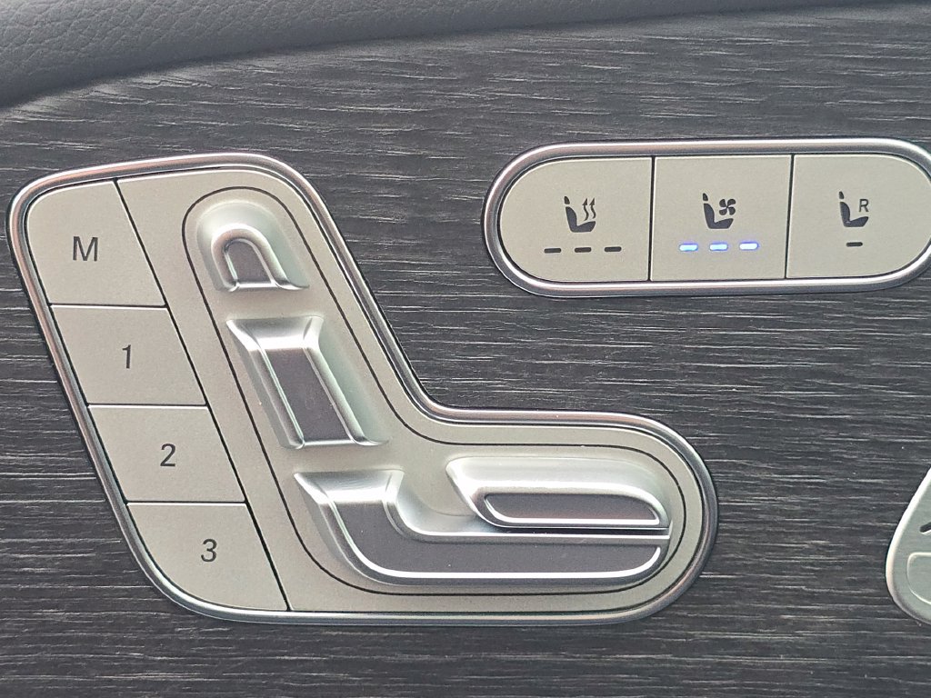 New 2027 Mercedes-Benz GLS 450 4MATIC image 7
