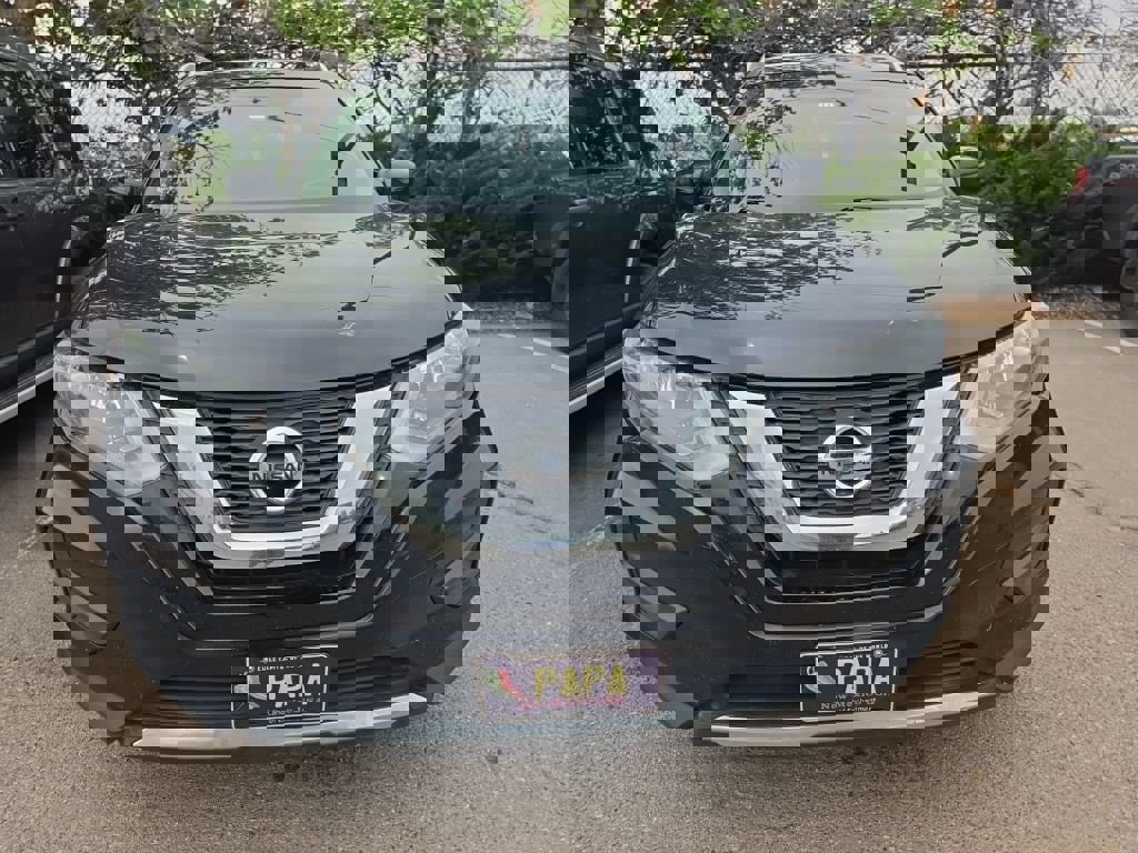 Used 2018 Nissan Rogue SV image 8