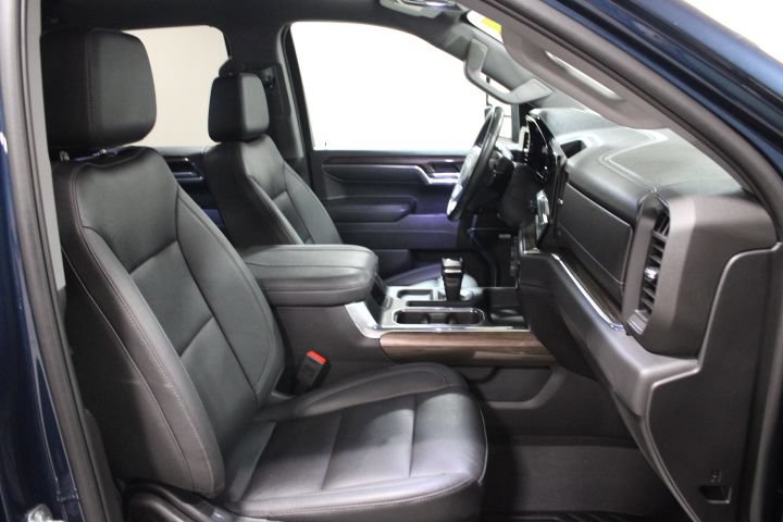 Used 2023 Chevrolet Silverado 1500 LT Trail Boss w/ Convenience Package II AWD/4WD image 25