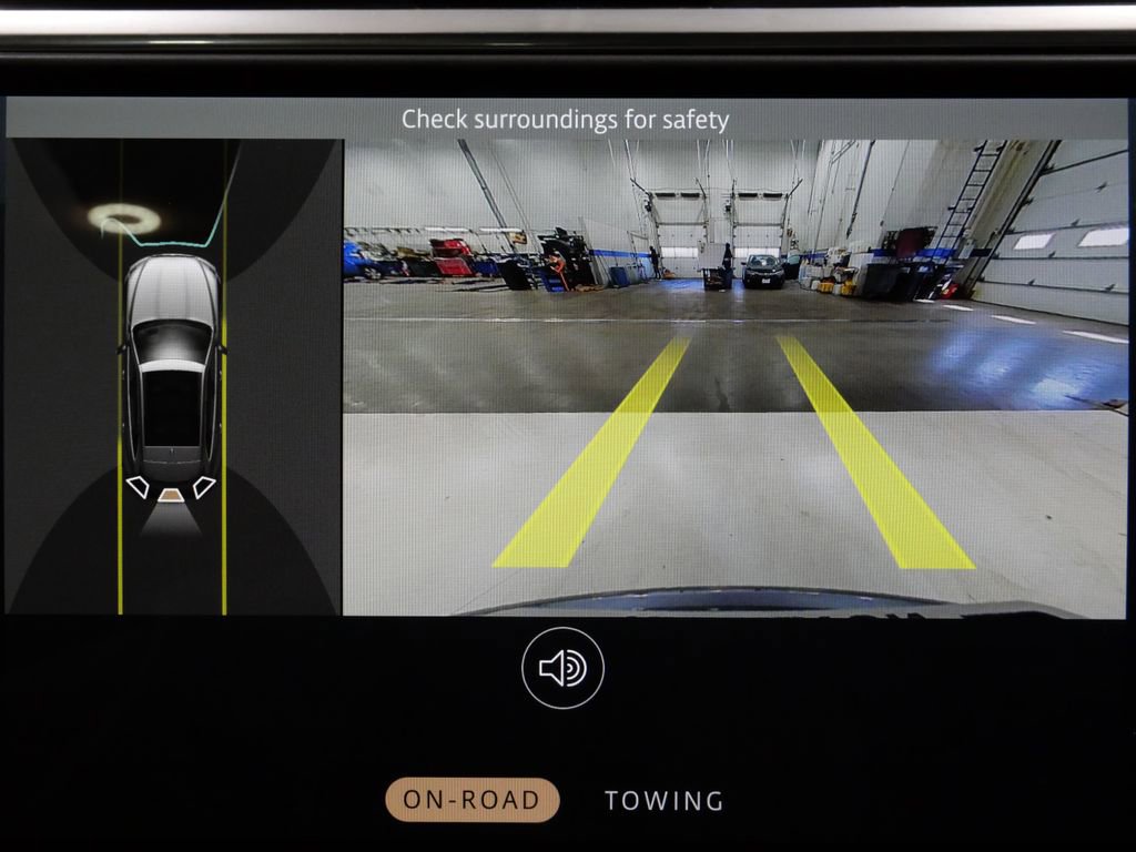 Used 2024 Jaguar F-PACE R-Dynamic S image 19