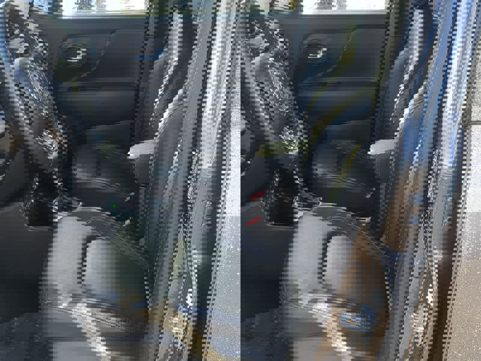 Certified 2021 Jeep Renegade Limited image 23