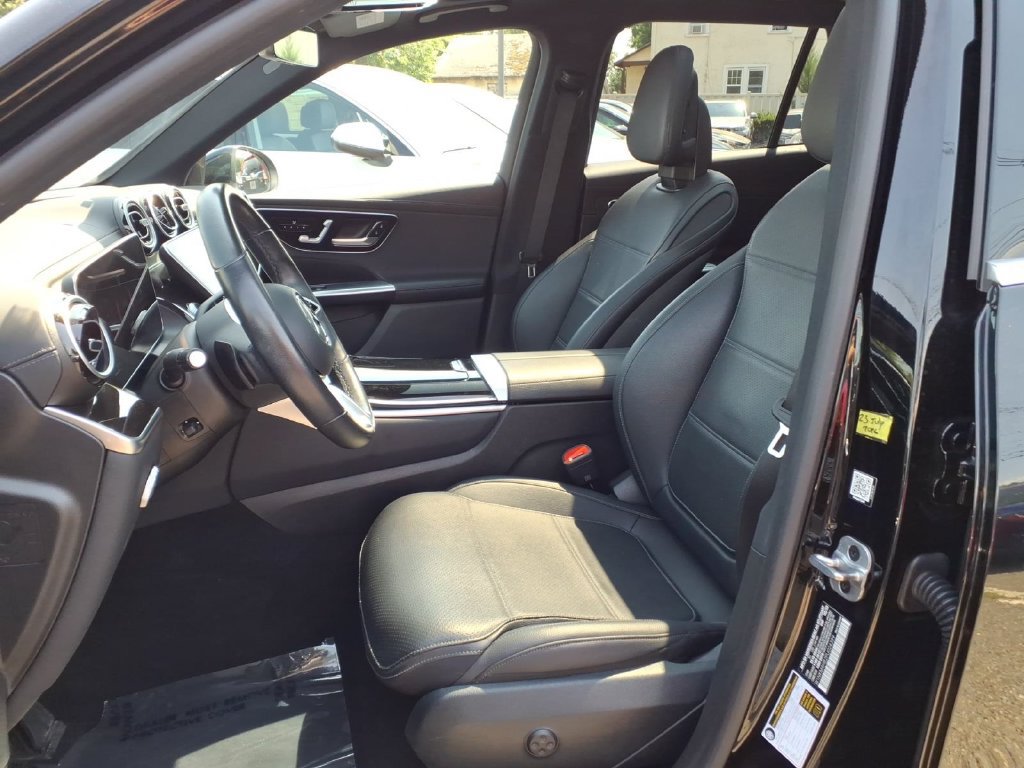 Used 2023 Mercedes-Benz GLC 300 4MATIC image 19