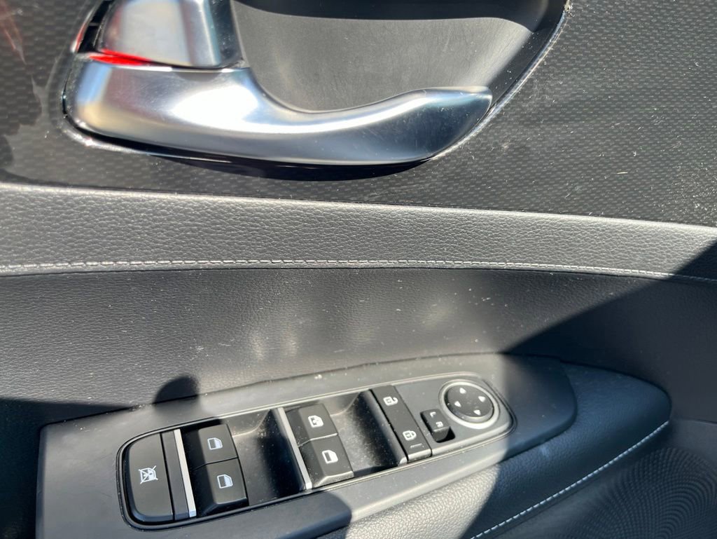 Used 2023 Kia Forte GT-Line w/ GT-Line Technology Package FWD image 8