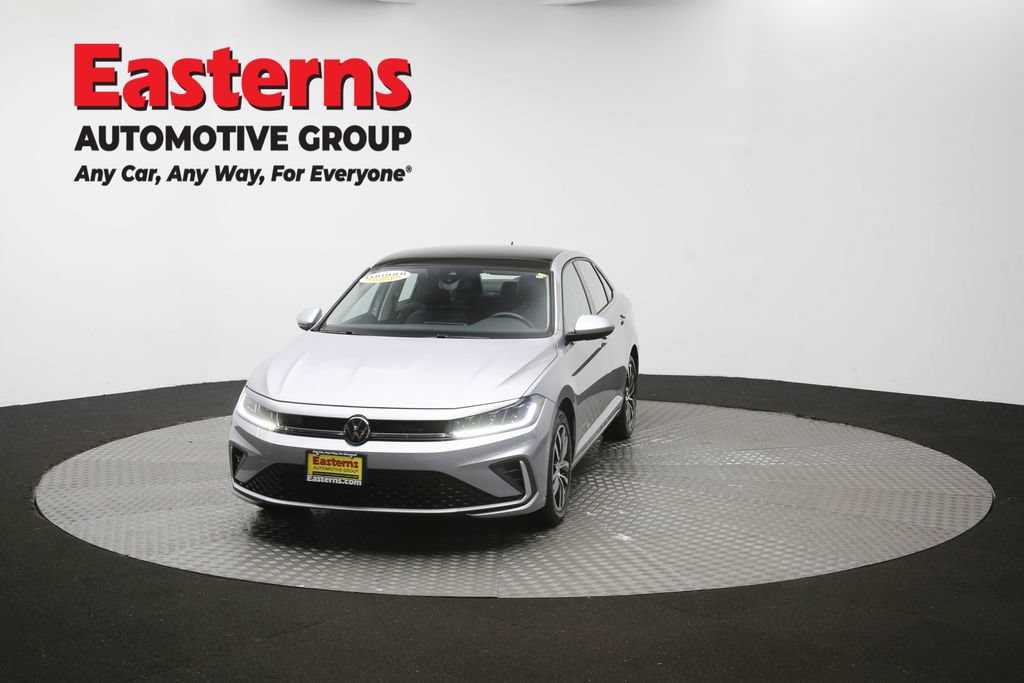 Used 2025 Volkswagen Jetta SE FWD image 52