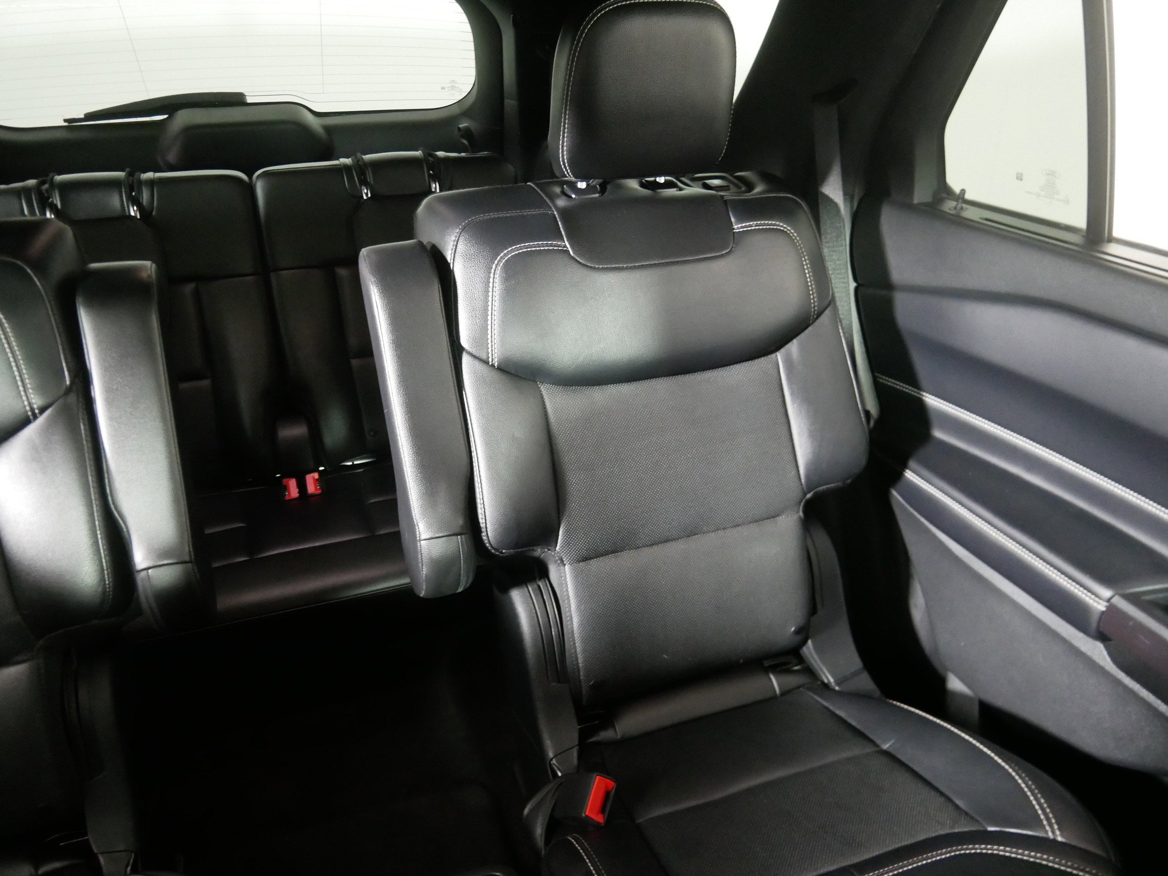 Used 2020 Ford Explorer ST w/ Premium Technology Package image 14