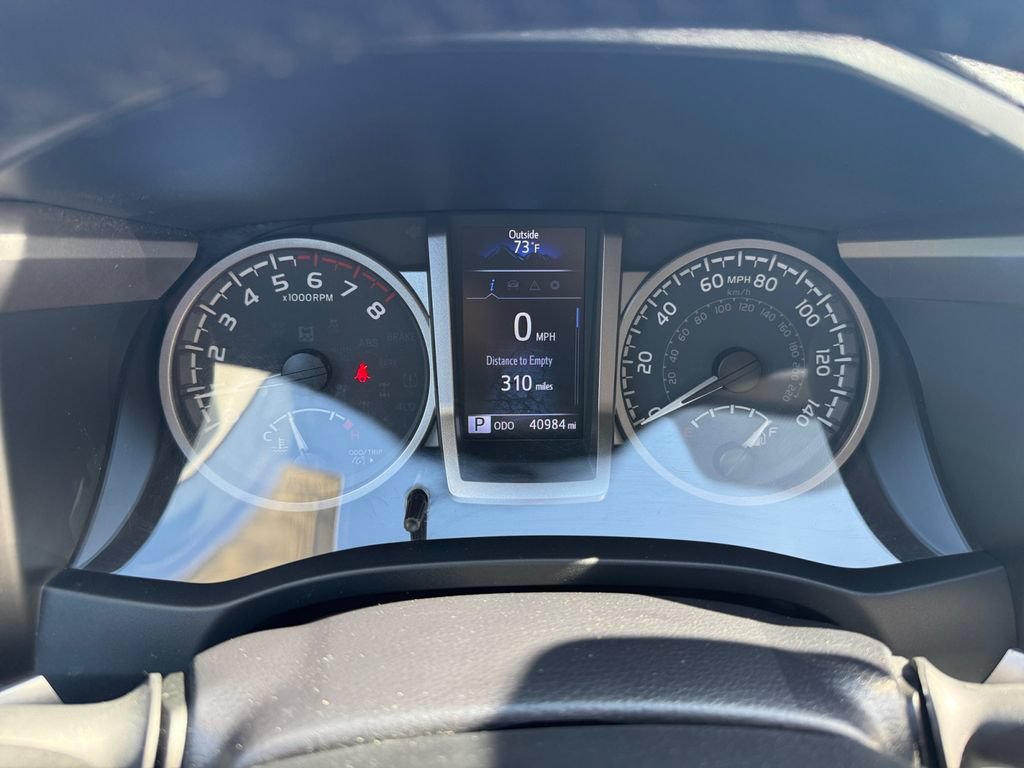 Used 2022 Toyota Tacoma SR5 w/ SR5 Appearance Package (SM) AWD/4WD image 16
