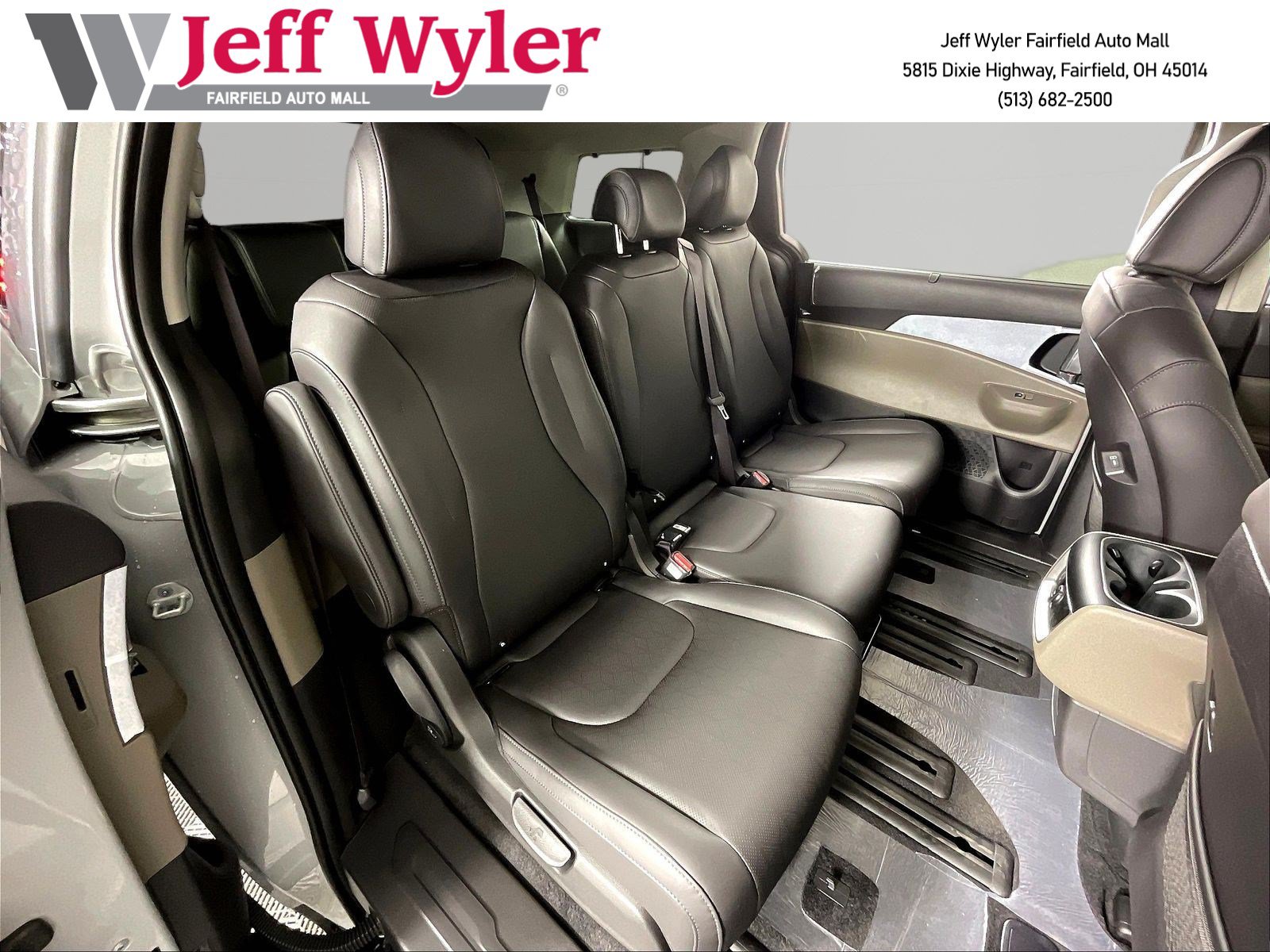New 2026 Kia Carnival EX FWD image 19