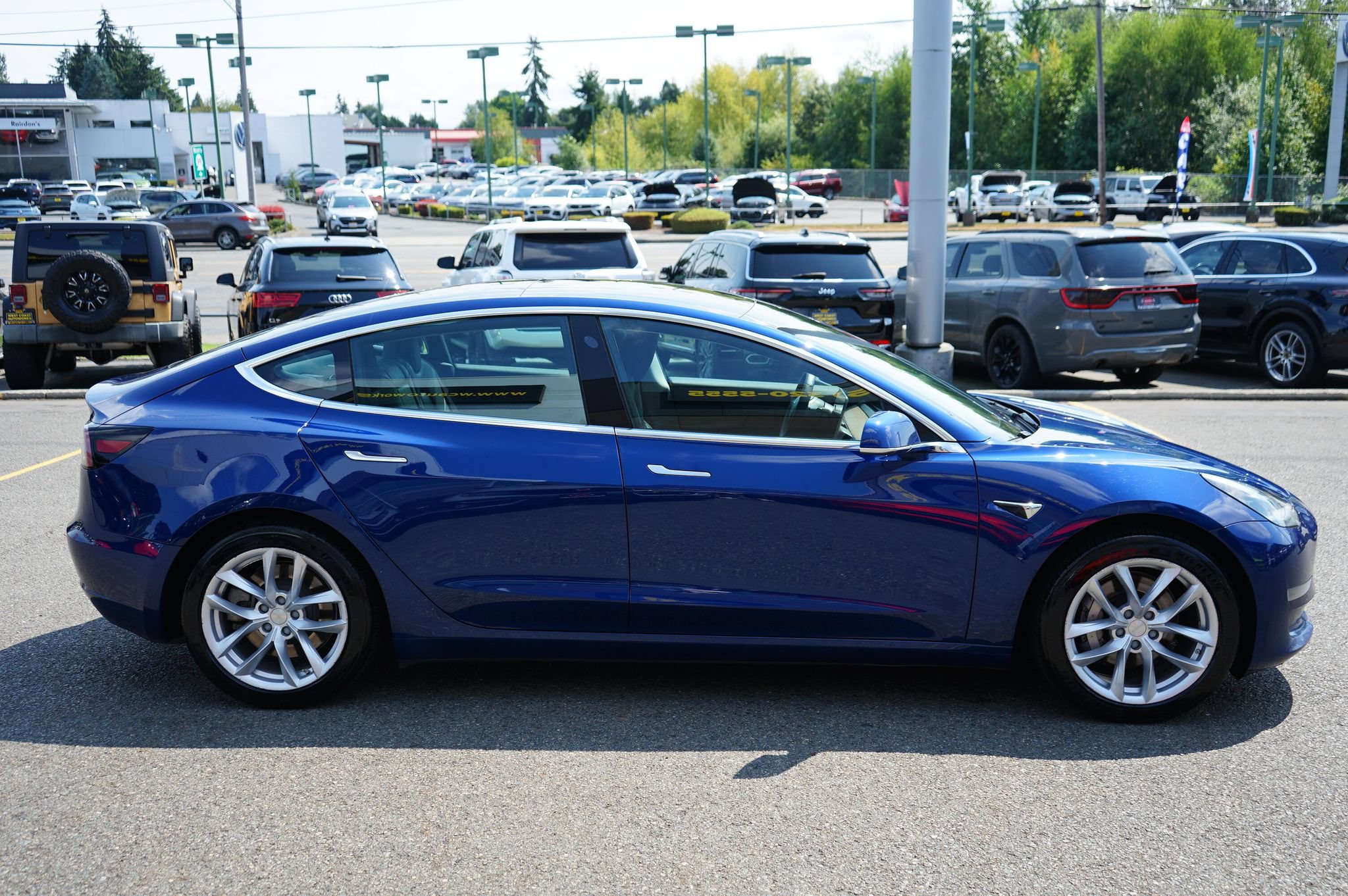 Used 2019 Tesla Model 3 Long Range AWD/4WD image 7