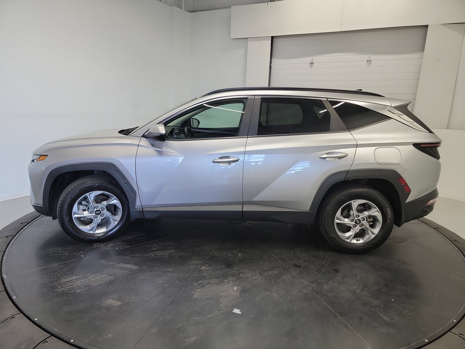 Used 2023 Hyundai Tucson SEL AWD/4WD image 4