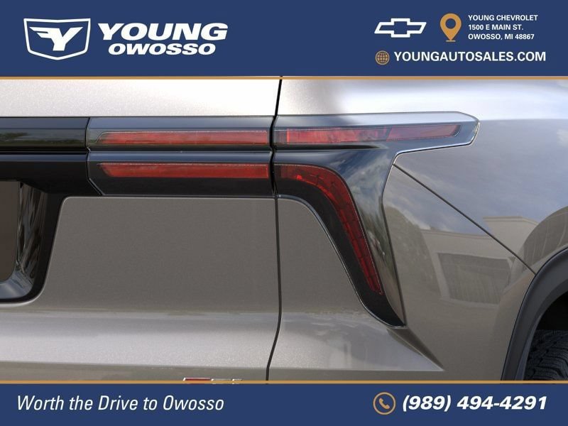 New 2027 Chevrolet Traverse Z71 w/ Driver Confidence Package AWD/4WD image 12