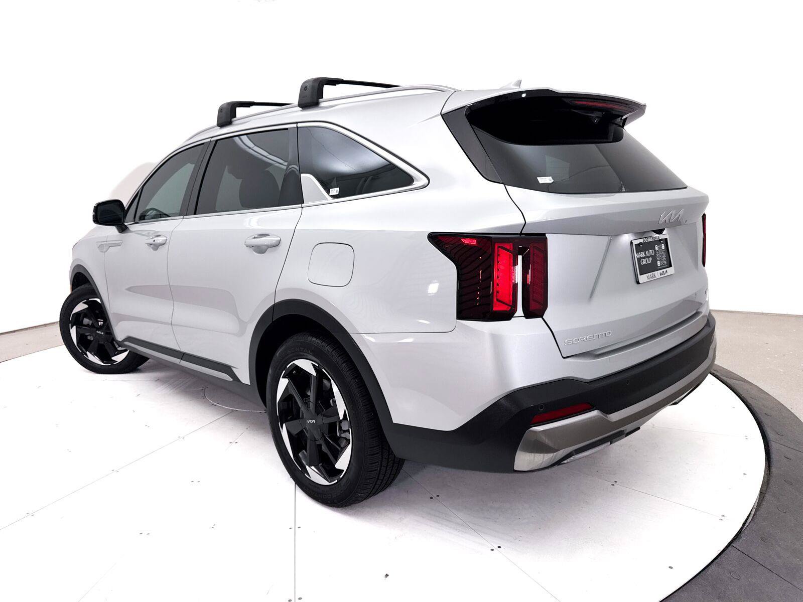 Used 2025 Kia Sorento EX w/ EX Panoramic Sunroof Package AWD/4WD image 2