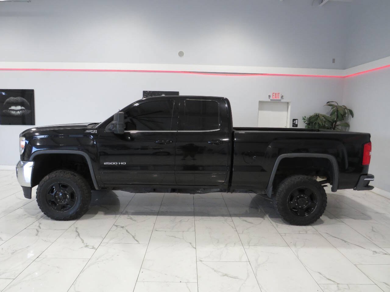 Used 2015 GMC Sierra 2500 SLE w/ SLE Preferred Package AWD/4WD image 7