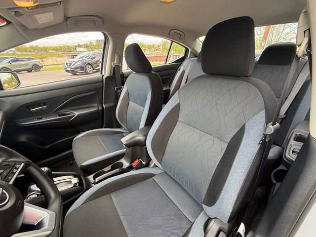 Used 2025 Nissan Versa SV w/ Trunk Package FWD image 22