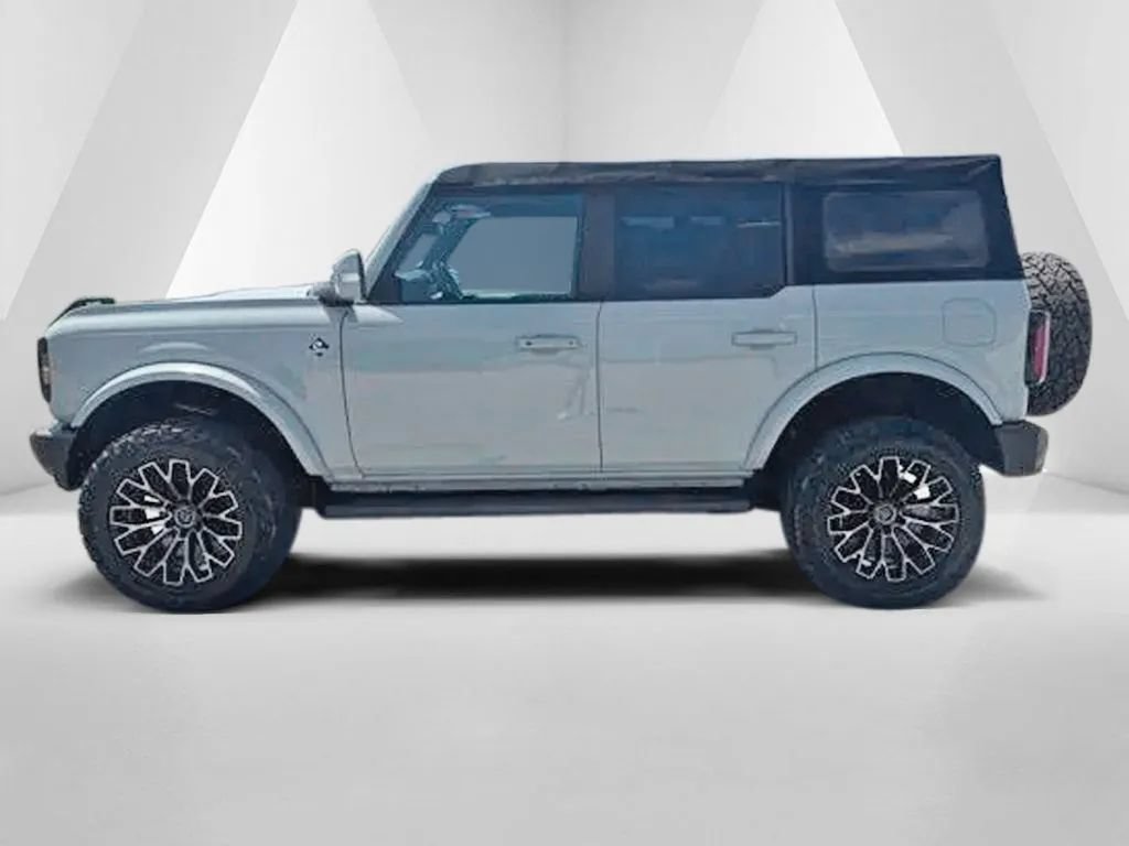 Used 2022 Ford Bronco Outer Banks AWD/4WD image 4