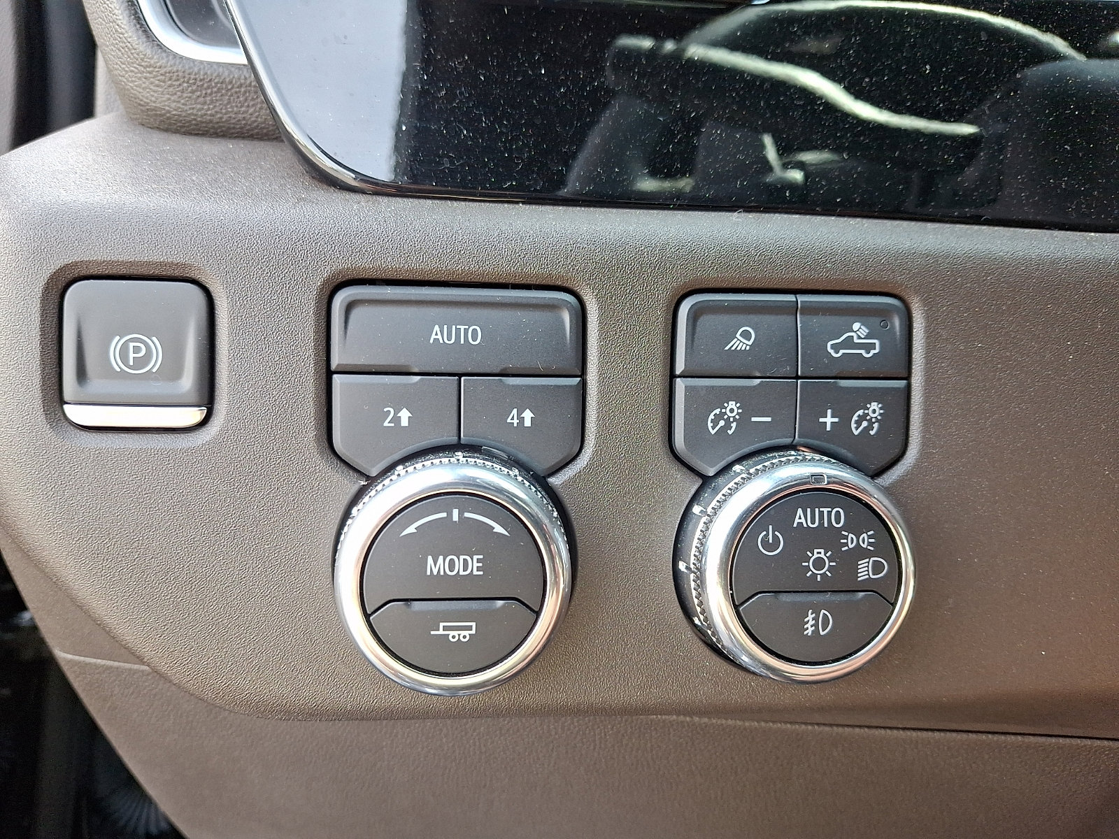 Used 2024 GMC Sierra 1500 SLT w/ SLT Premium Plus Package AWD/4WD image 24