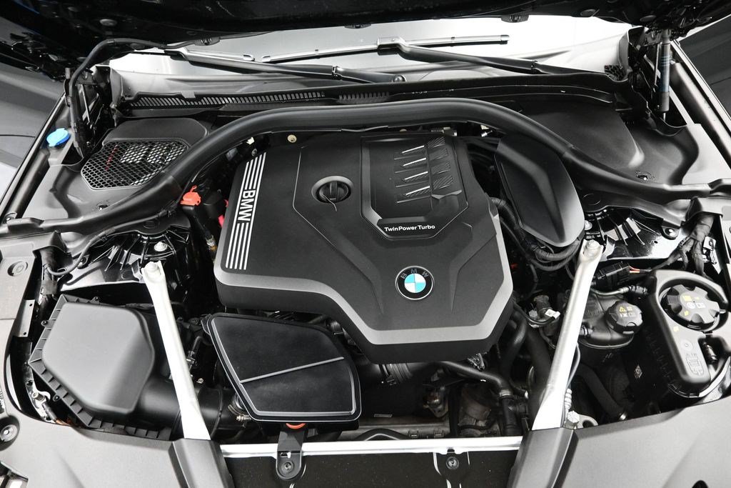 Used 2023 BMW 530i xDrive w/ Premium Package AWD/4WD image 17