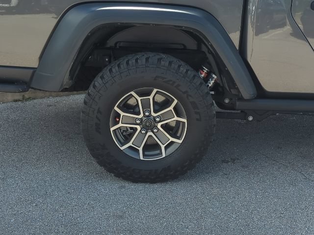Certified 2024 Jeep Gladiator Mojave w/ Technology Group AWD/4WD image 34