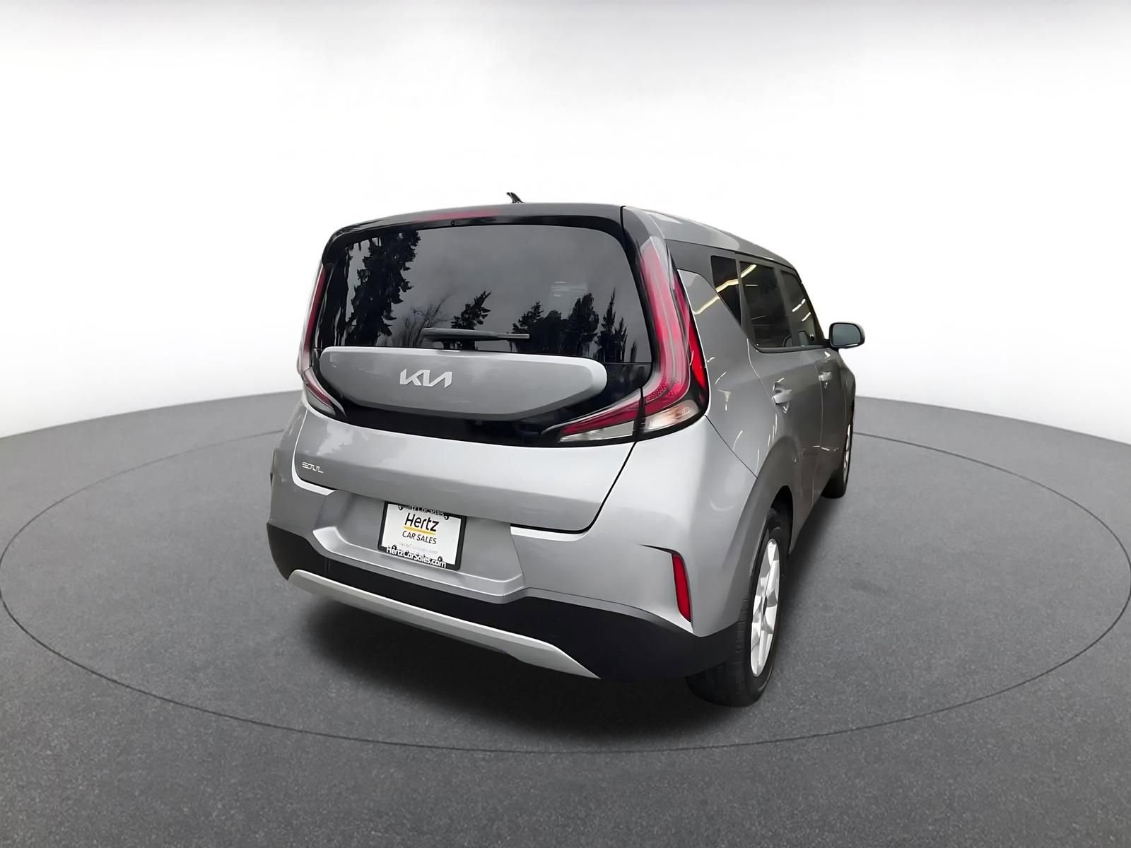 Used 2025 Kia Soul LX w/ LX Technology Package image 14