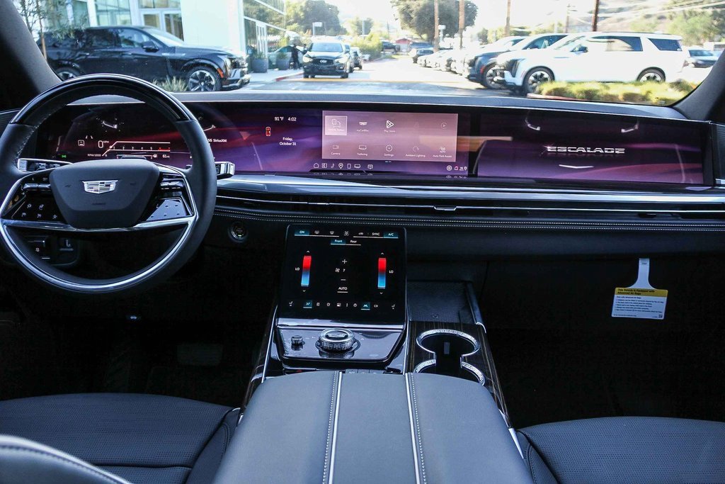 Used 2026 Cadillac Escalade Luxury image 13