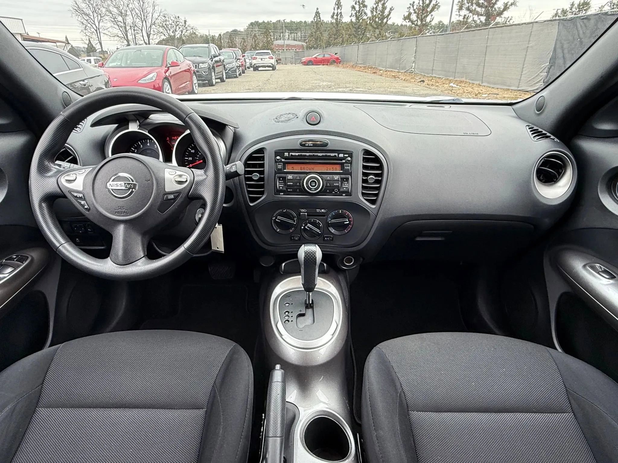 Used 2014 Nissan Juke S image 3