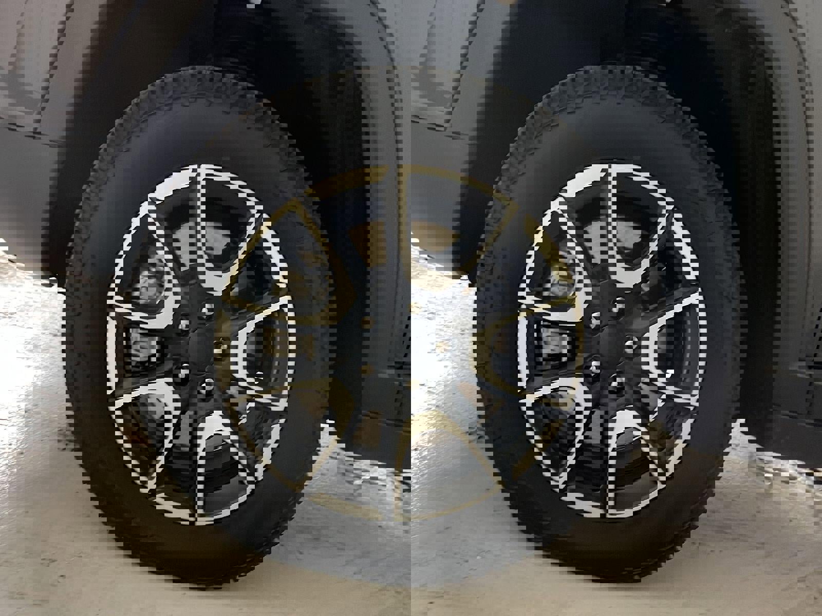 Used 2024 Jeep Compass Trailhawk image 28