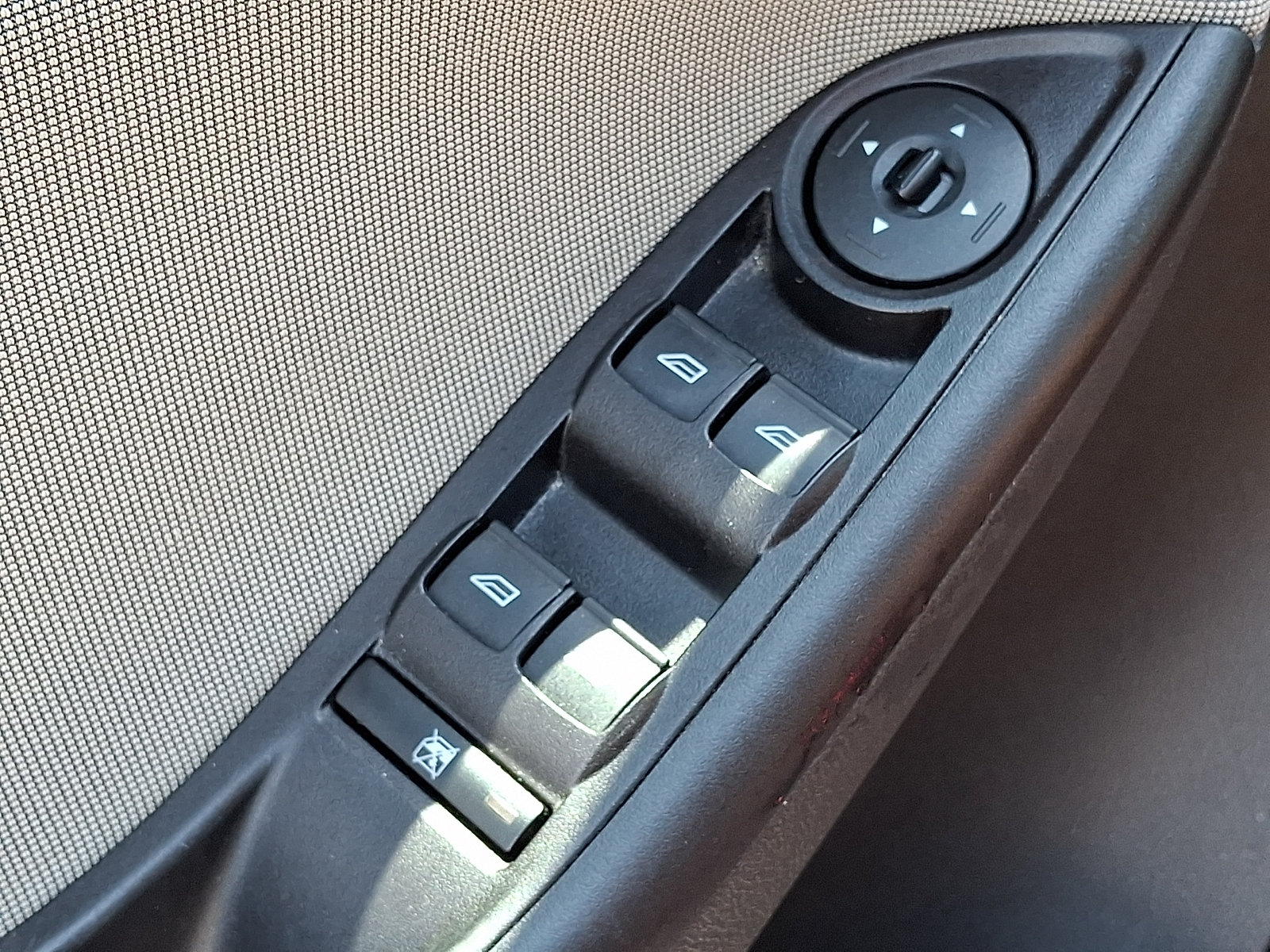 Used 2013 Ford Focus SE w/ SE Winter Pkg FWD image 27