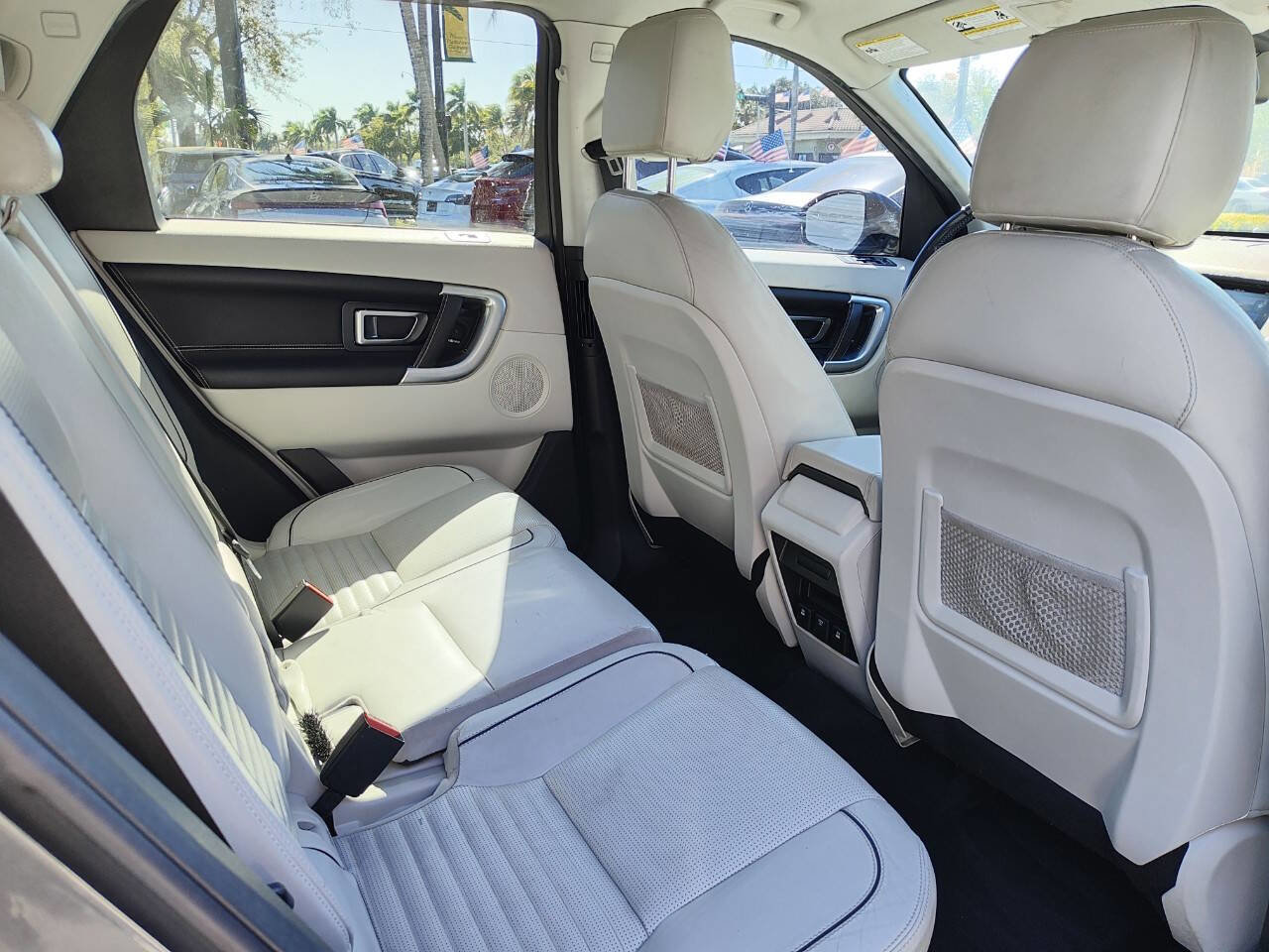 Used 2017 Land Rover Discovery Sport HSE image 46