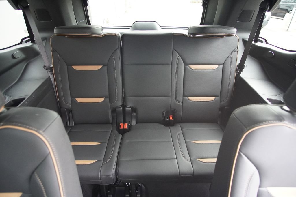 Used 2024 GMC Yukon AT4 w/ AT4 Premium Plus Package image 32