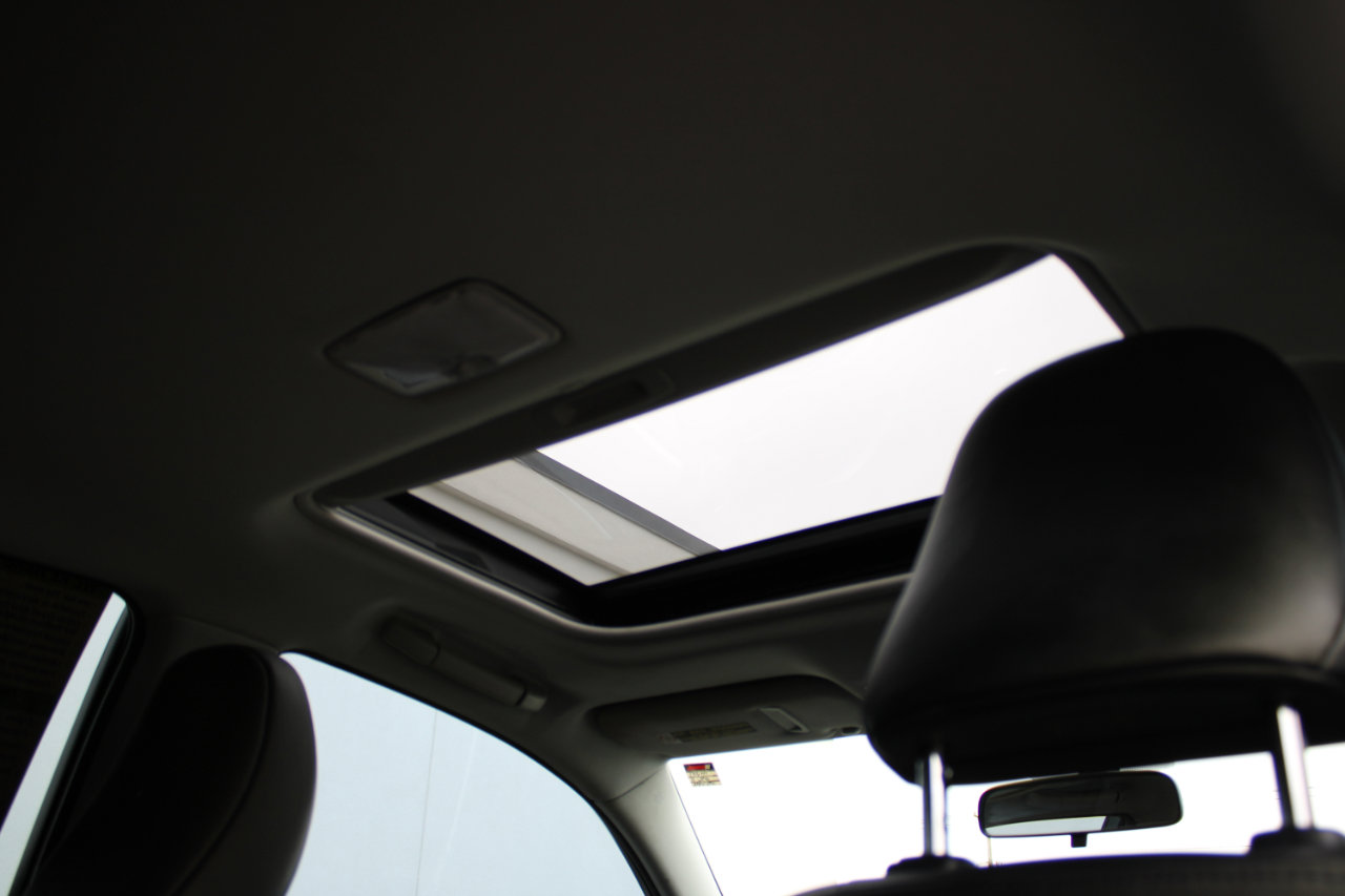 Used 2012 Lexus CT 200h Premium image 16