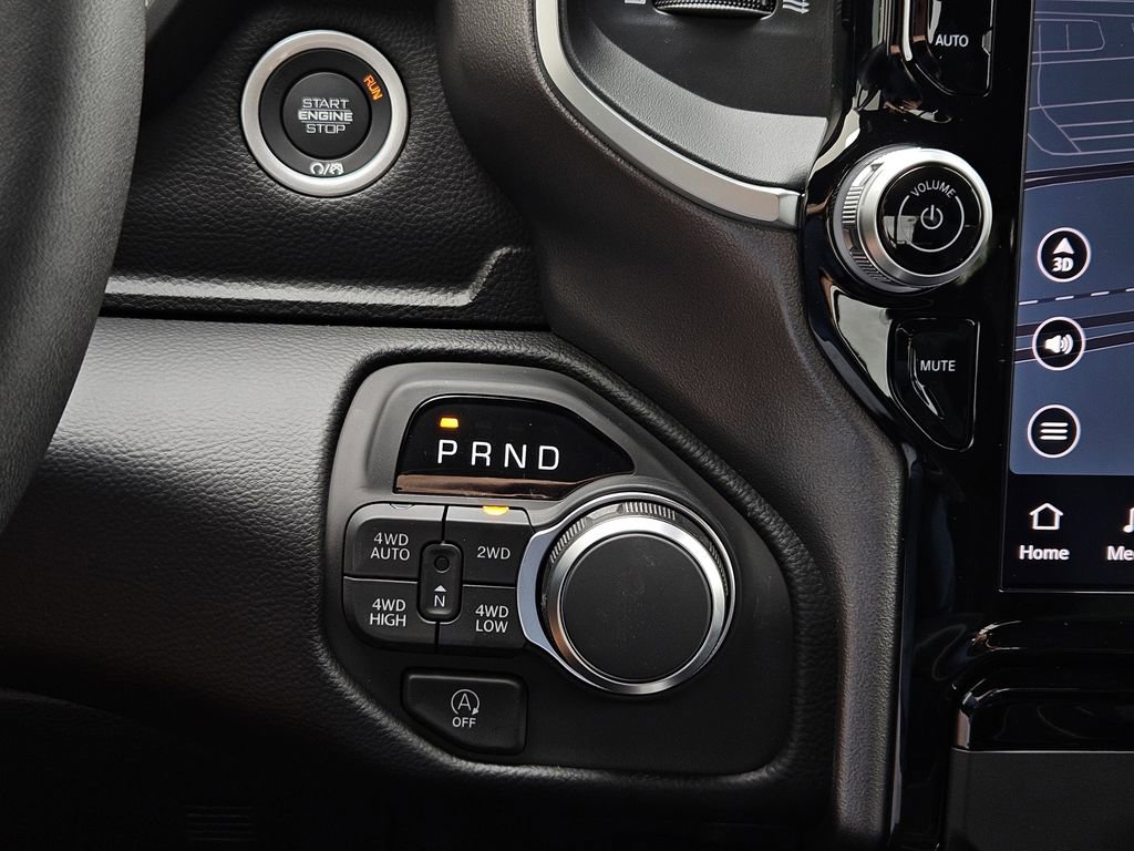 New 2026 RAM 1500 4x4 Crew Cab image 19