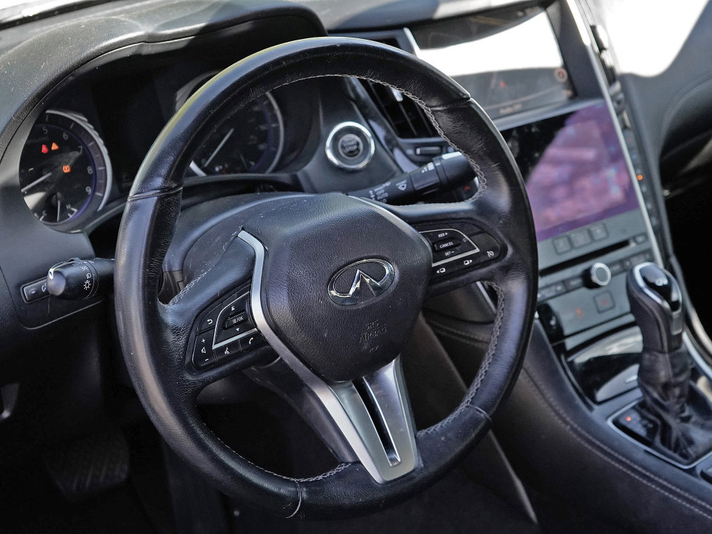 Used 2018 INFINITI Q60 3.0t Luxe w/ Sensory Package 3.0T Luxe image 12