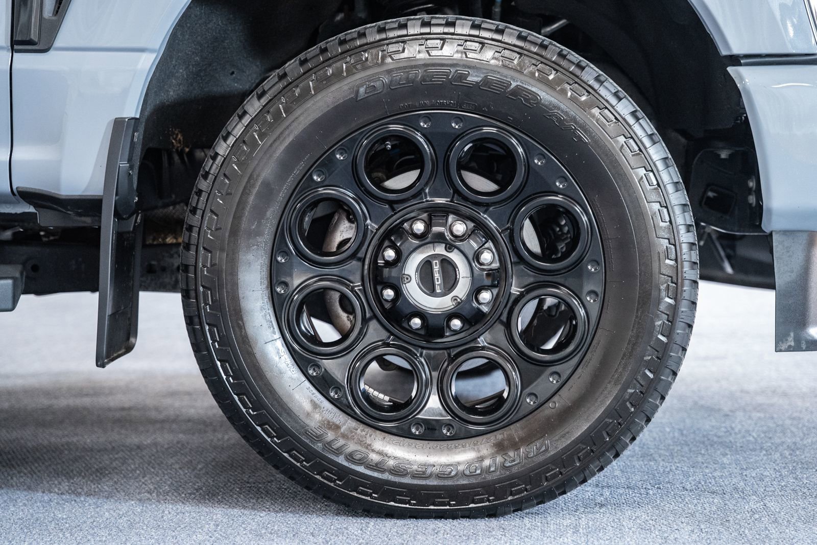 Used 2025 Ford F250 Lariat w/ Black Appearance Package image 18