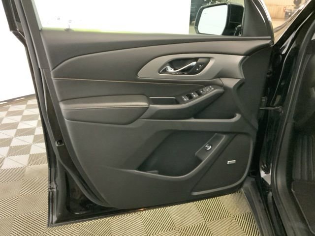 Used 2020 Chevrolet Traverse RS FWD image 17