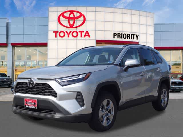 Certified 2025 Toyota RAV4 XLE AWD/4WD image 1