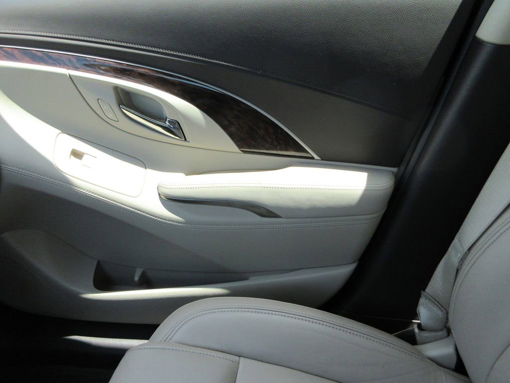 Certified 2014 Buick LaCrosse Leather FWD image 29