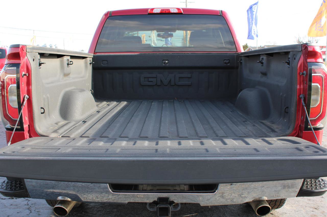 Used 2018 GMC Sierra 1500 SLT w/ SLT Premium Package image 10