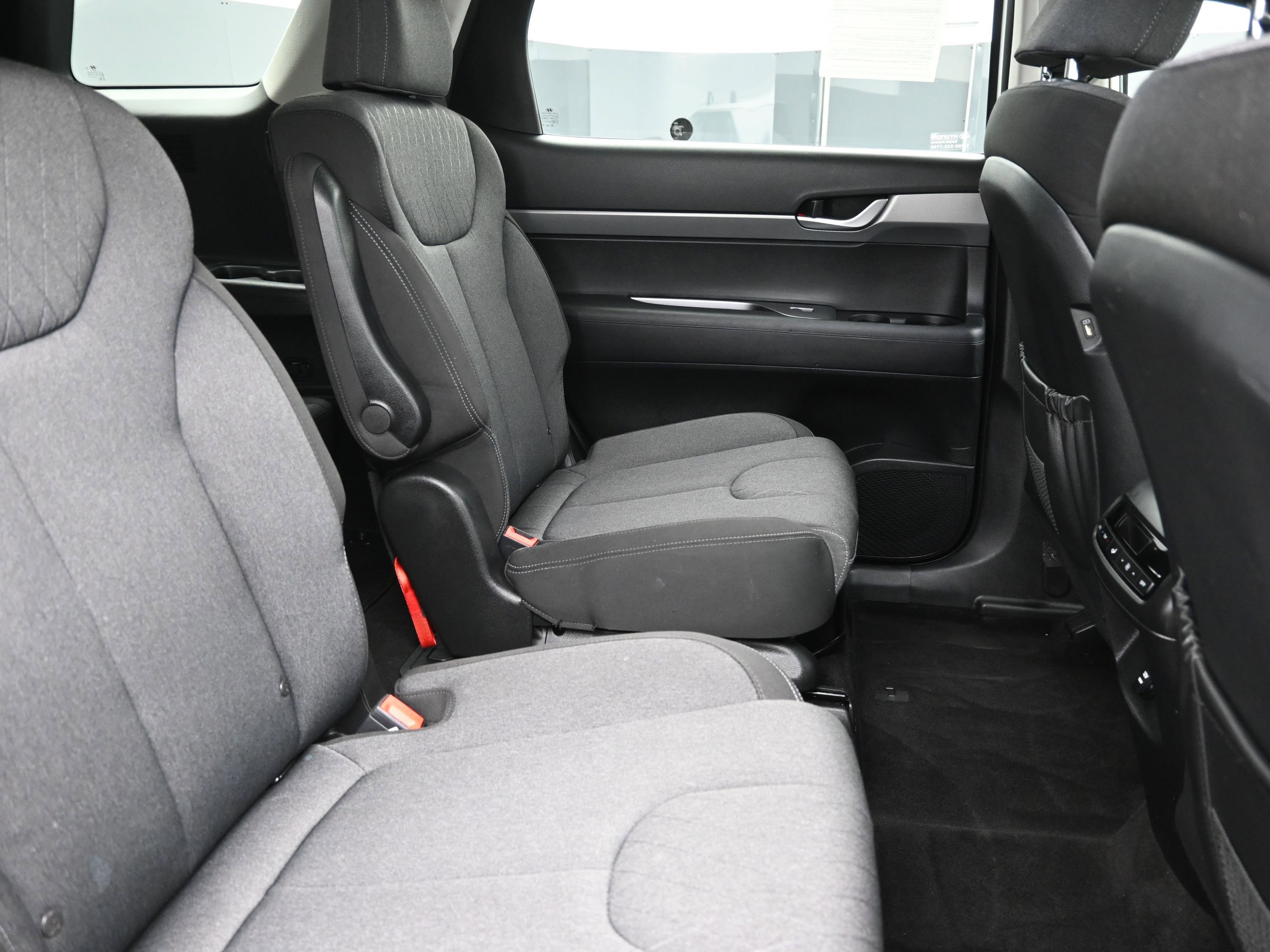 Used 2022 Hyundai Palisade SEL image 24