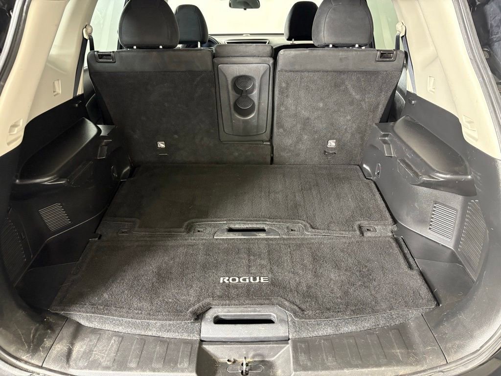 Used 2015 Nissan Rogue S image 35