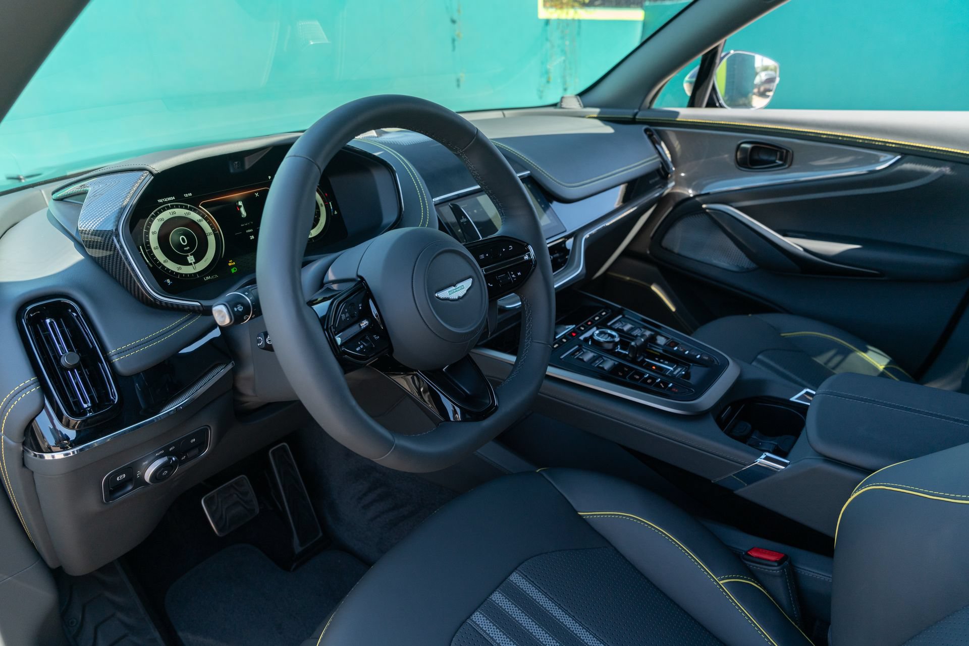 Used 2025 Aston Martin DBX 707 AWD/4WD image 13