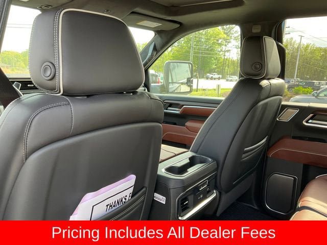 New 2026 GMC Sierra 3500 Denali Ultimate AWD/4WD image 17