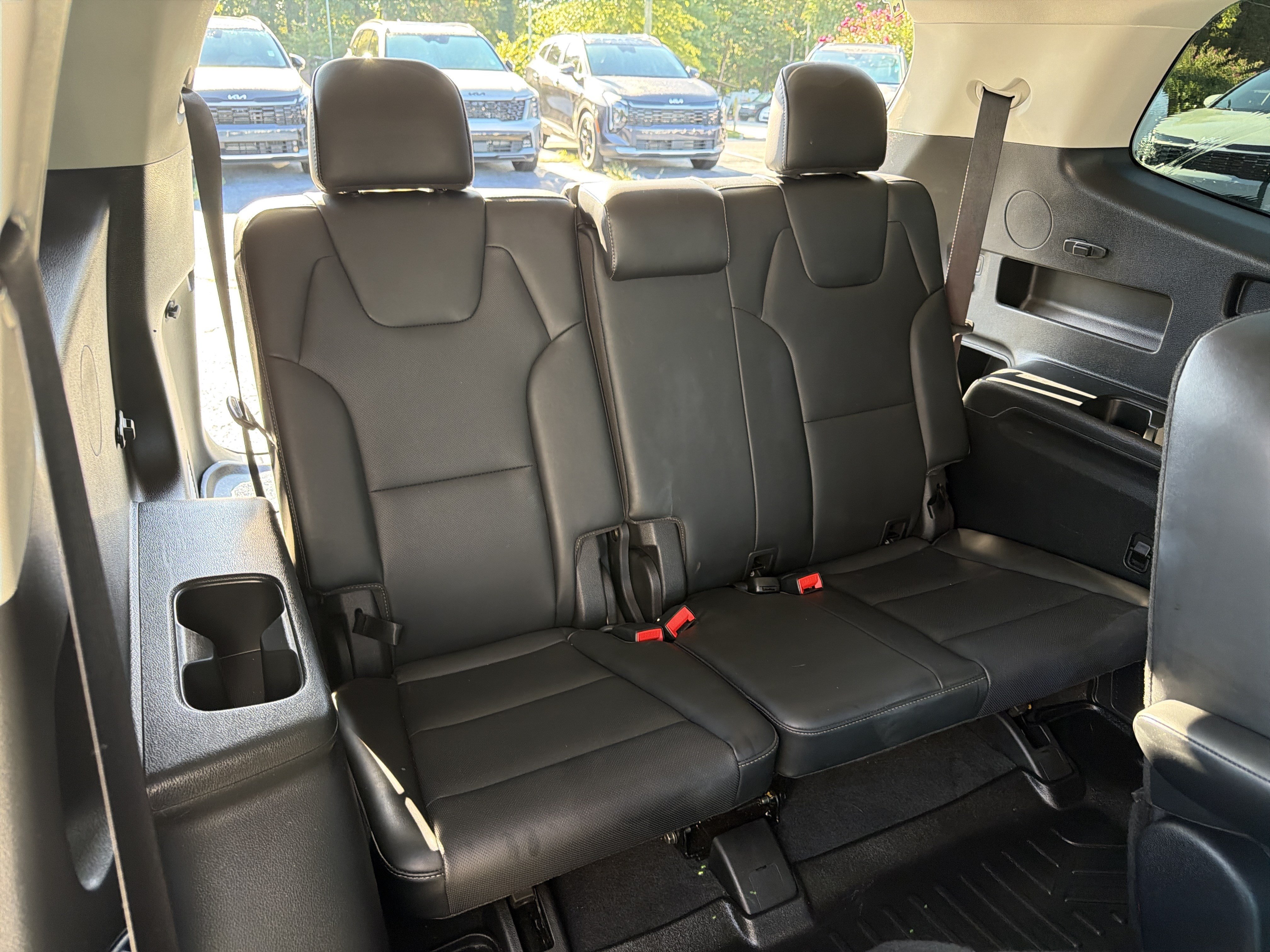 Used 2022 Kia Telluride S FWD image 15