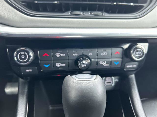 Certified 2024 Jeep Compass Limited image 31