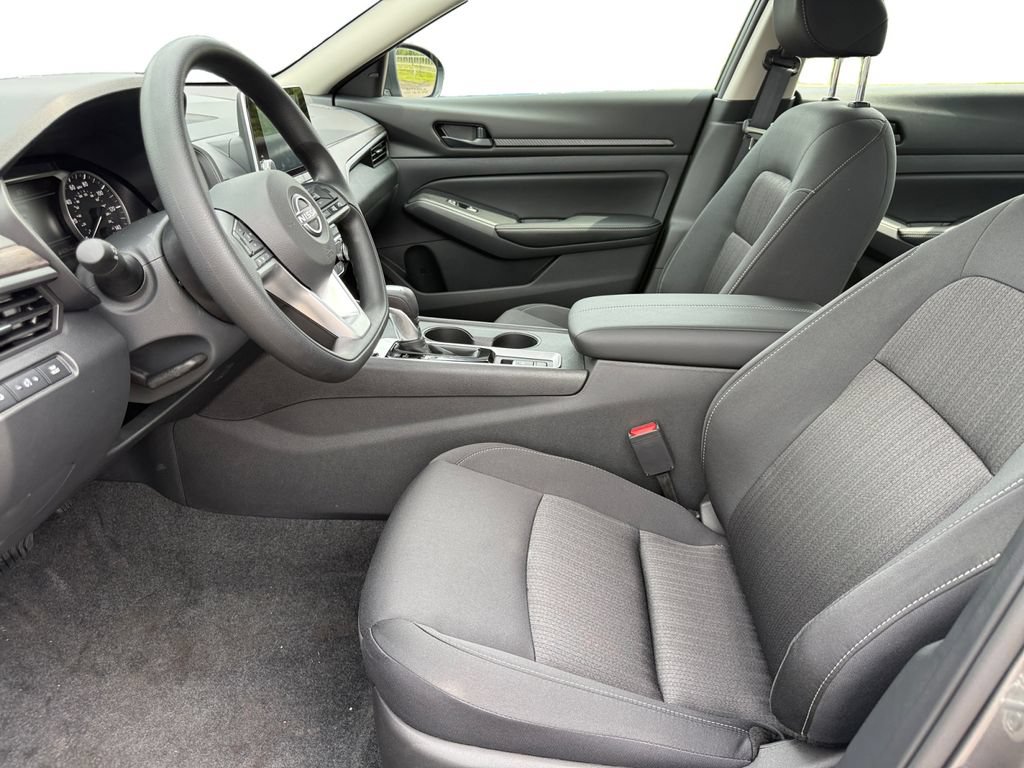 New 2026 Nissan Altima 2.5 SV AWD/4WD image 9