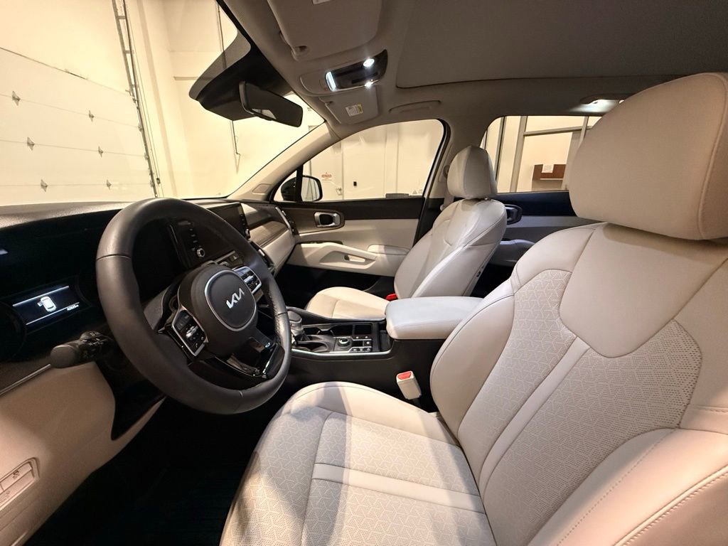 Used 2023 Kia Sorento X-Line EX image 16