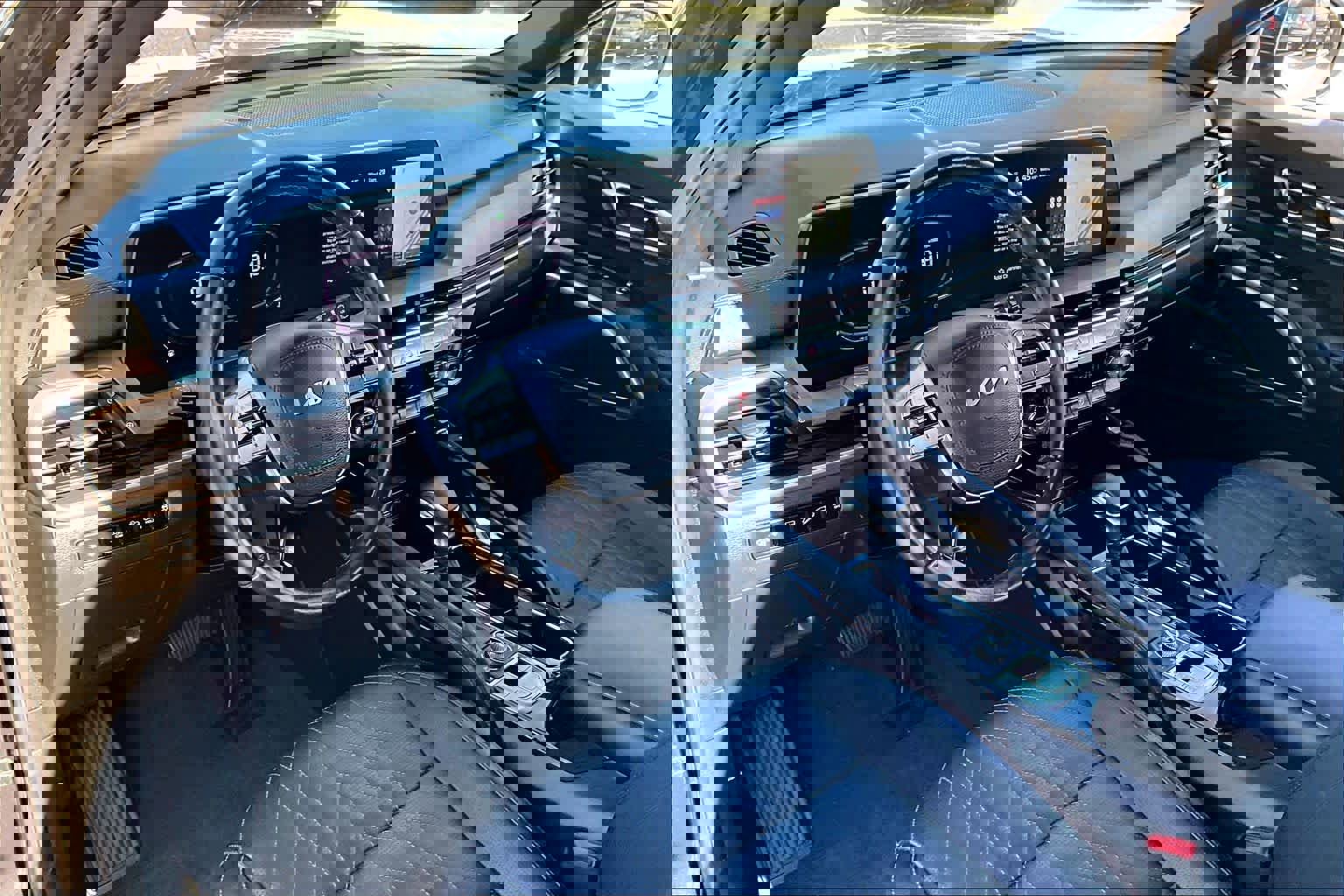 Used 2024 Kia Telluride EX X-Line image 18