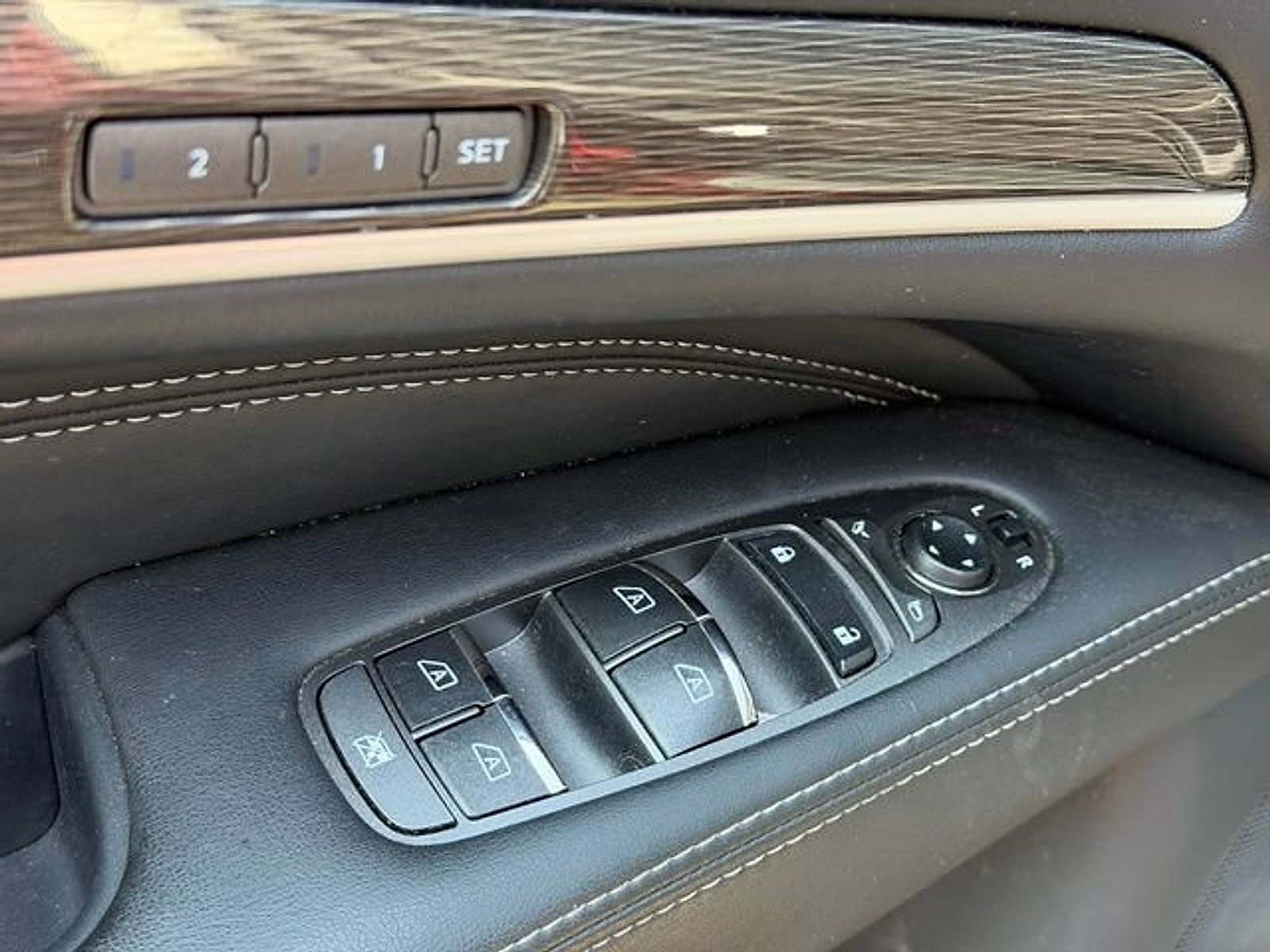 Used 2019 INFINITI QX60 Luxe w/ Essential Package AWD/4WD image 11