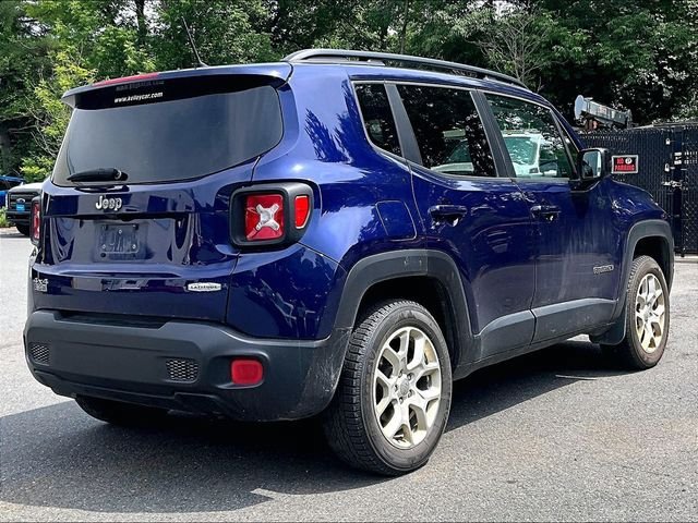 Used 2017 Jeep Renegade Latitude w/ Cold Weather Group AWD/4WD image 4