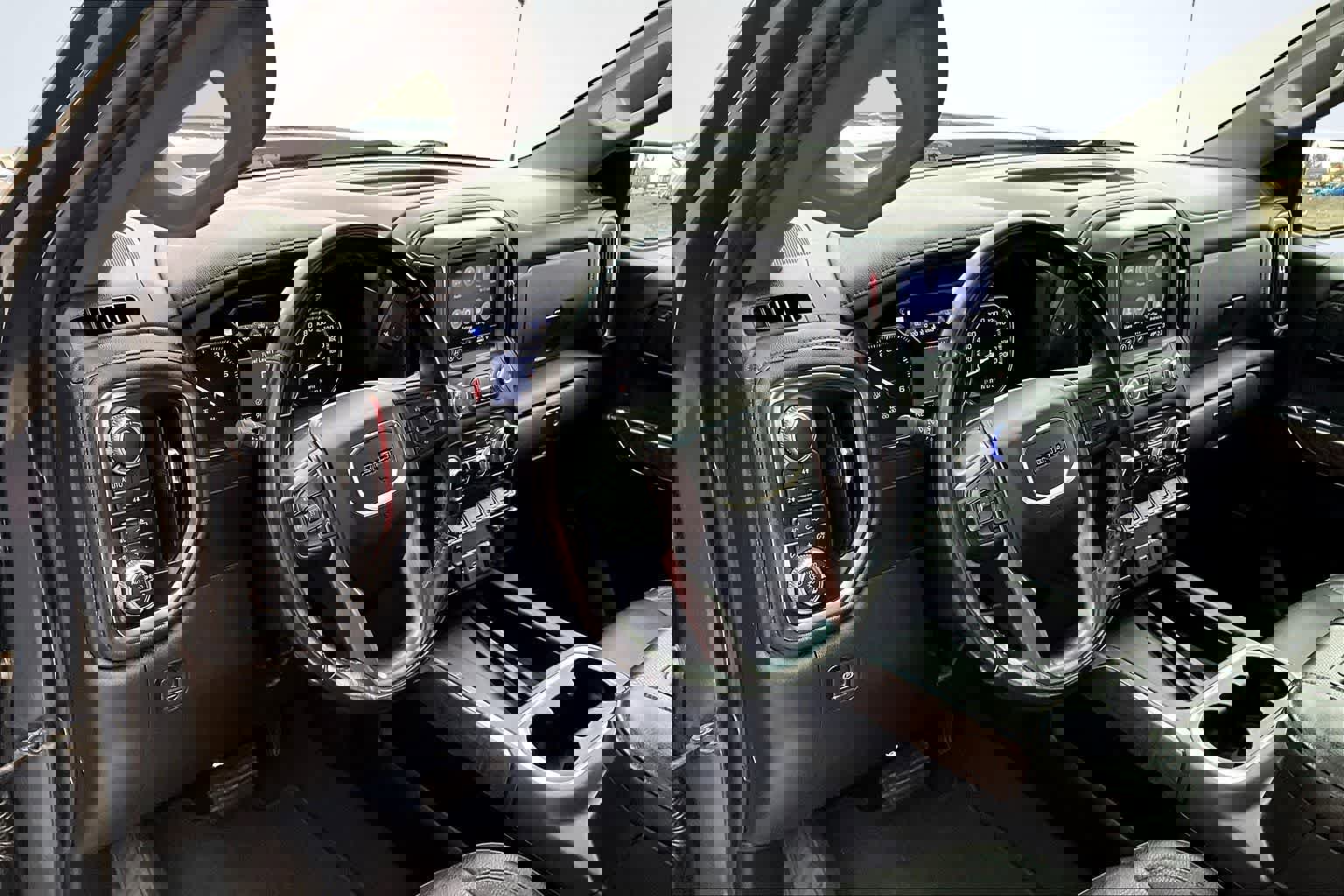 Used 2019 GMC Sierra 1500 Denali AWD/4WD image 2