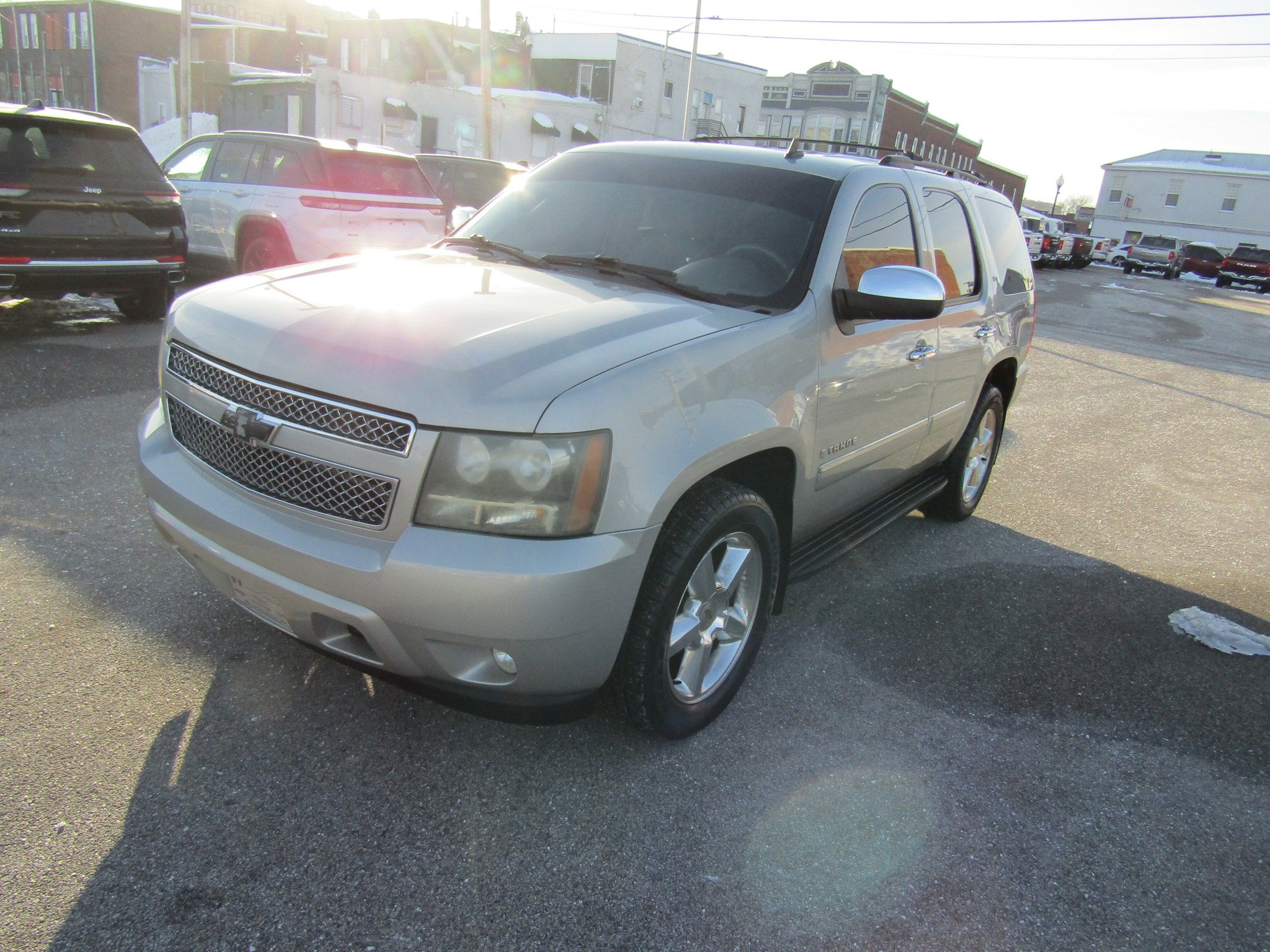 Used 2009 Chevrolet Tahoe LTZ AWD/4WD image 7